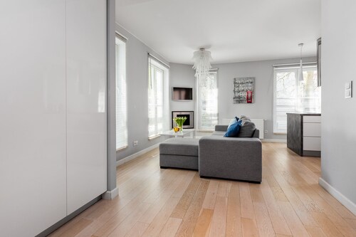 HappyStay Comfort Apartment By the Beach
