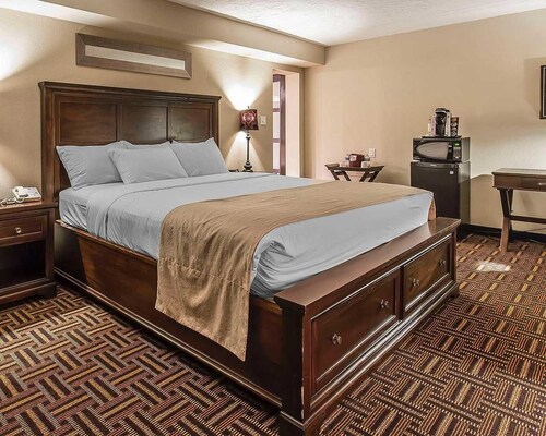 HomeStay Inn & Suites
