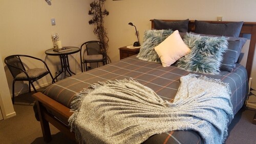 Valley Hideaway, quiet and peaceful