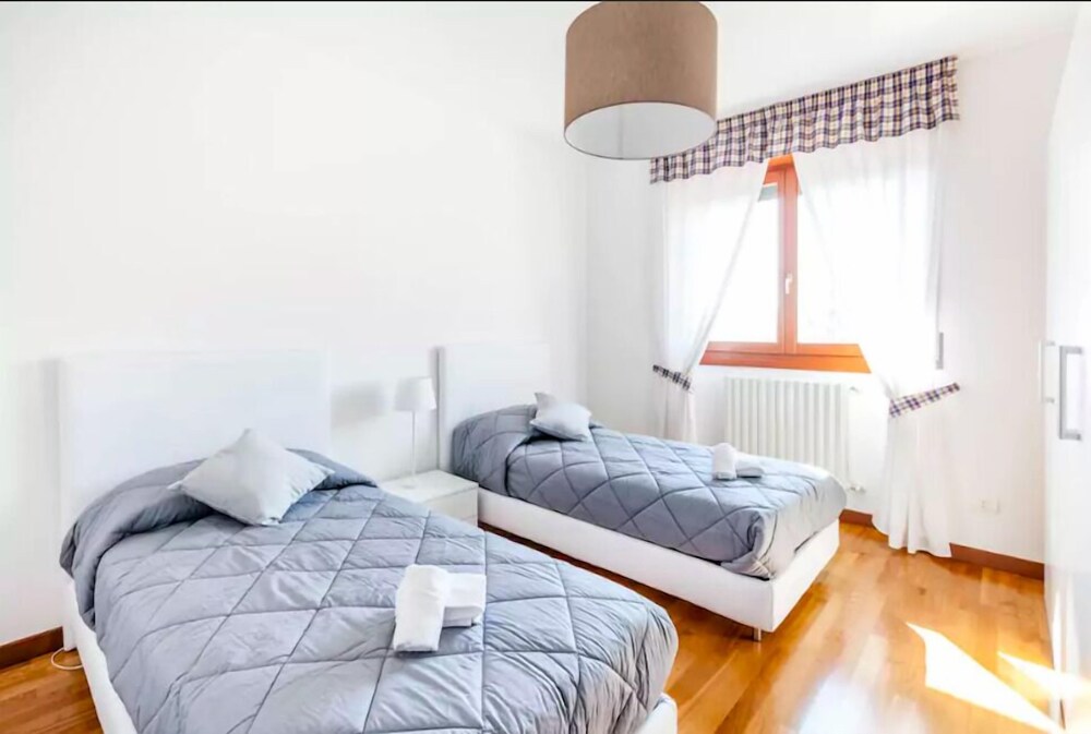 Apartment, Terrace - Featured Image