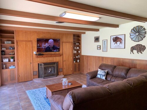 The Cozy Buffalo near Palo Duro Canyon & WTAMU