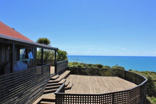 The Big Deck - “the best ocean views in Raglan”