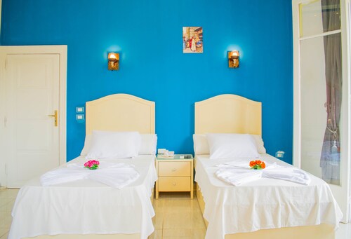 Crown Hotel