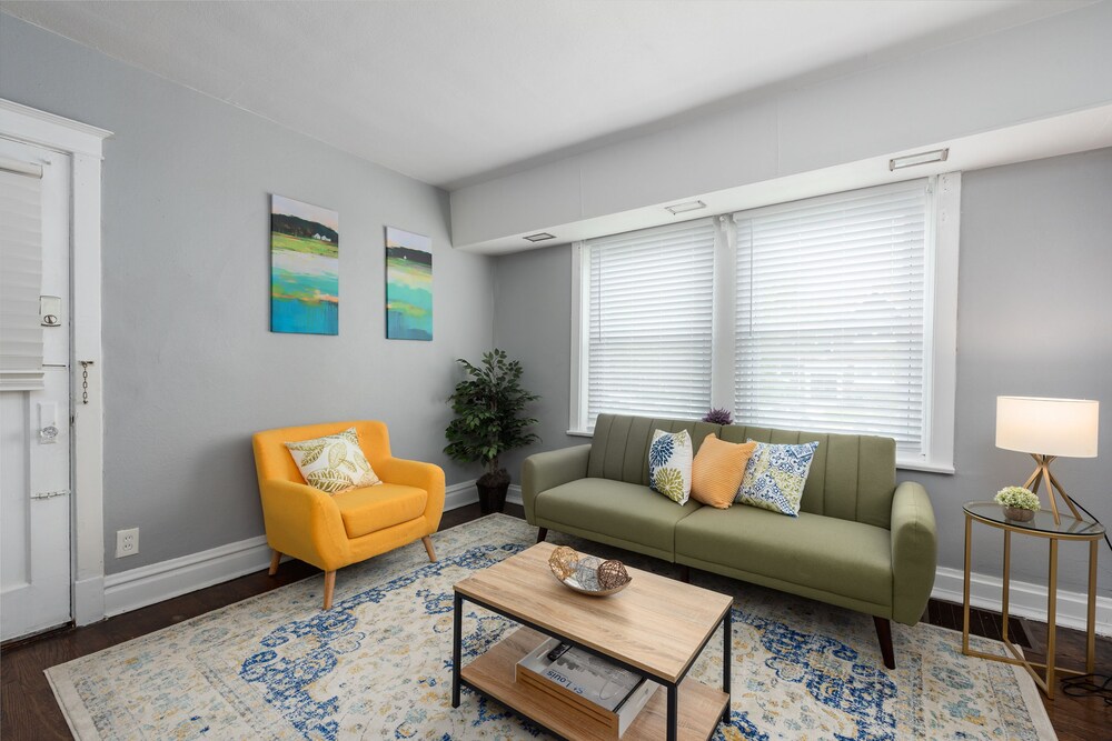 City Apartment, 1 Bedroom, Non Smoking, Kitchen - Living Area