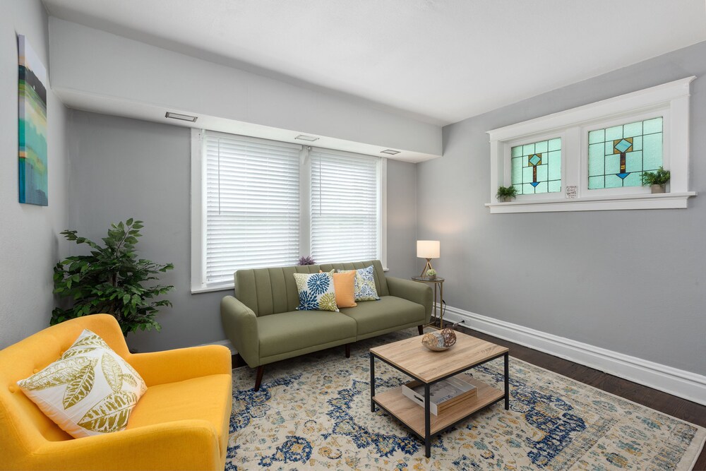 City Apartment, 1 Bedroom, Non Smoking, Kitchen - Living Area