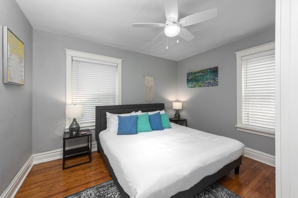 Traditional Apartment, 1 Bedroom, Non Smoking, Kitchen - Room