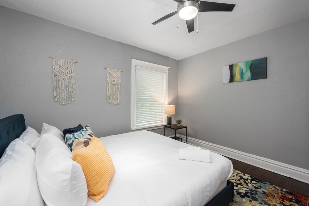 Signature Apartment, 1 Bedroom, Non Smoking, Kitchen - Room