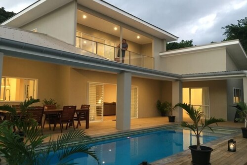 LeoMae Rarotonga. Stunning home in Titikaveka.