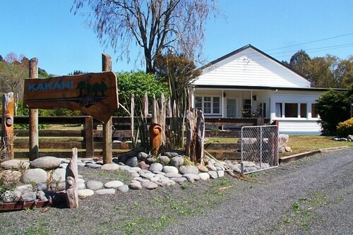Kakahi Adventure Lodge