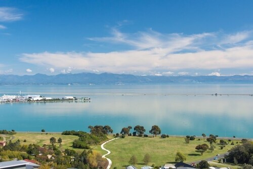 Elevated Sea View Studio Apartment - Stunning Views over Nelson's Tasman Bay