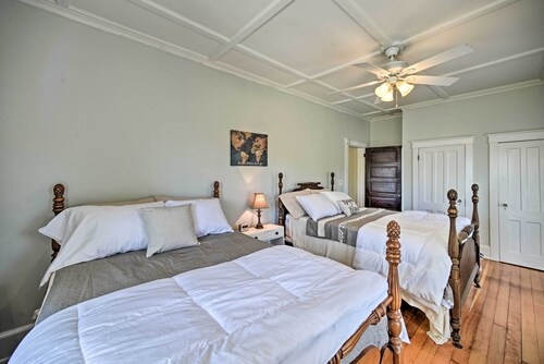 Home w/Patio, 2 Blocks to St. Lawrence River