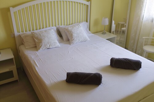 Pueblo del Parque - Charming 1 bedroom apartment with garden and mountain views