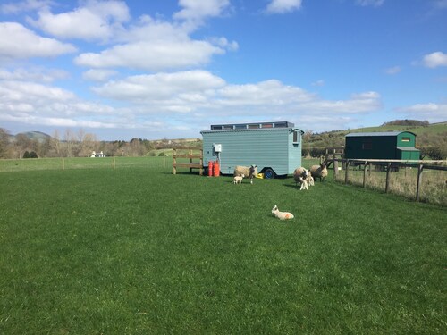 Showman's Hut @ Westcote