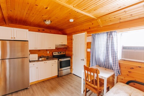 COTTAGE #11