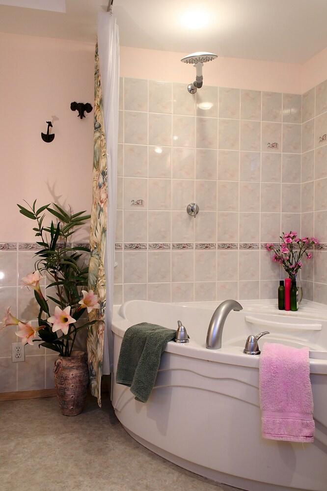 Jetted Tub