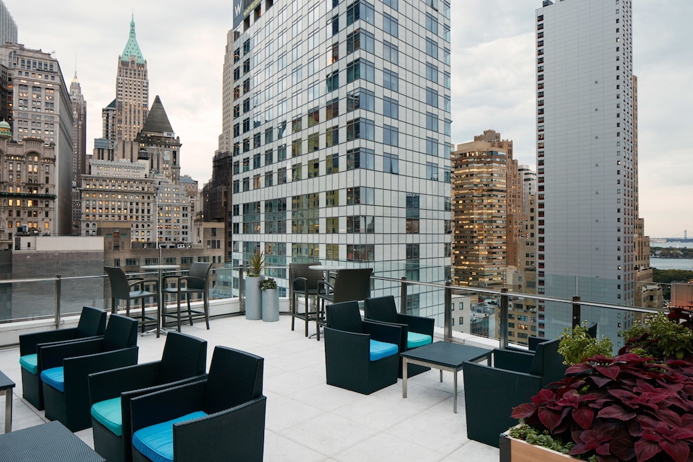 Terrace/patio, World Center Hotel