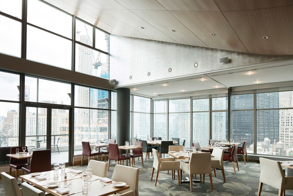 Restaurant, World Center Hotel