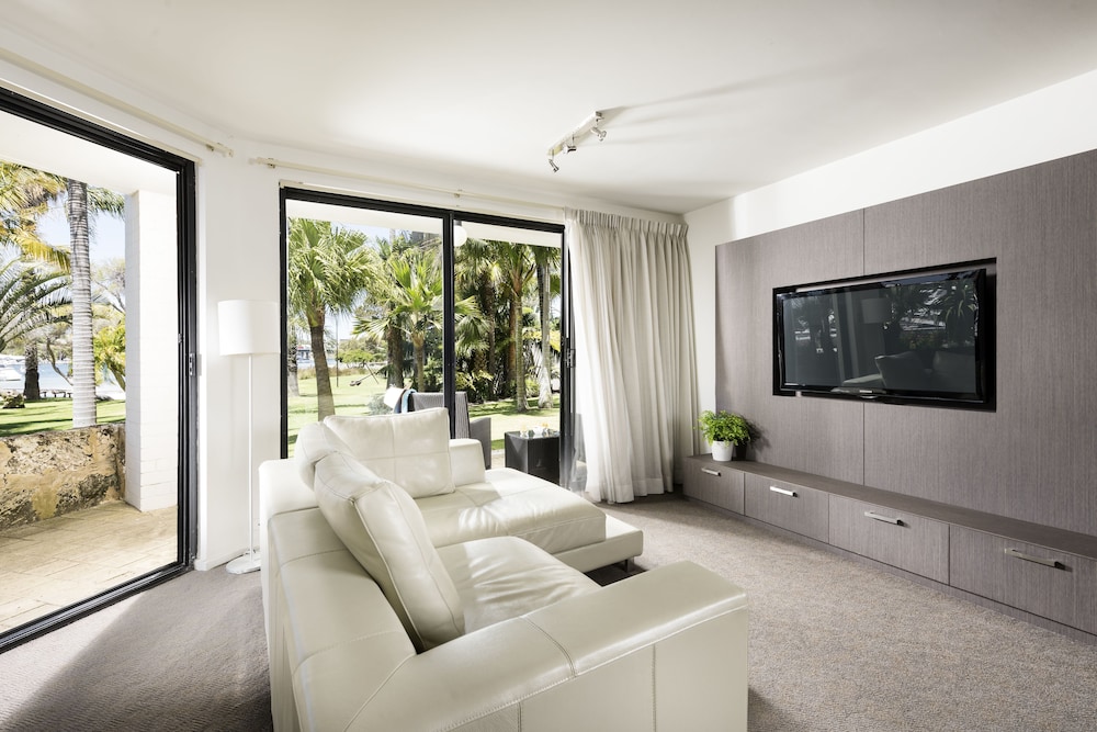 Riverside Suite - Living Area