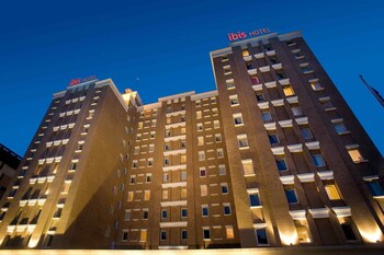 Hotel Front - Evening/Night