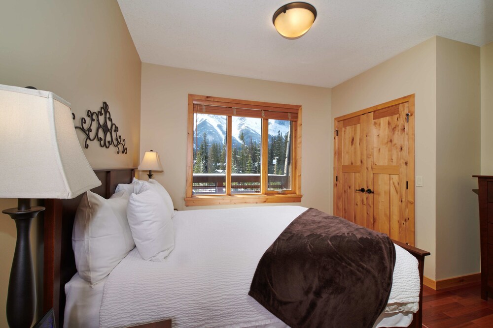217 Two Bedroom KQ - Guestroom