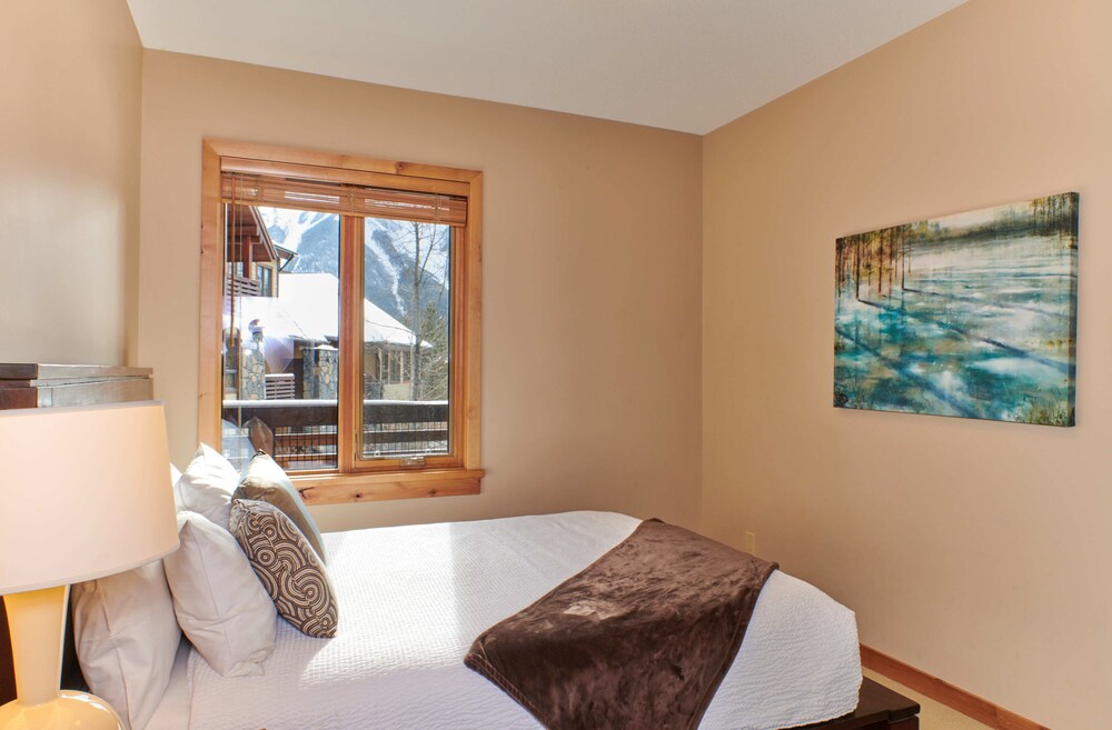 215 Three Bedroom KQQ - Guestroom