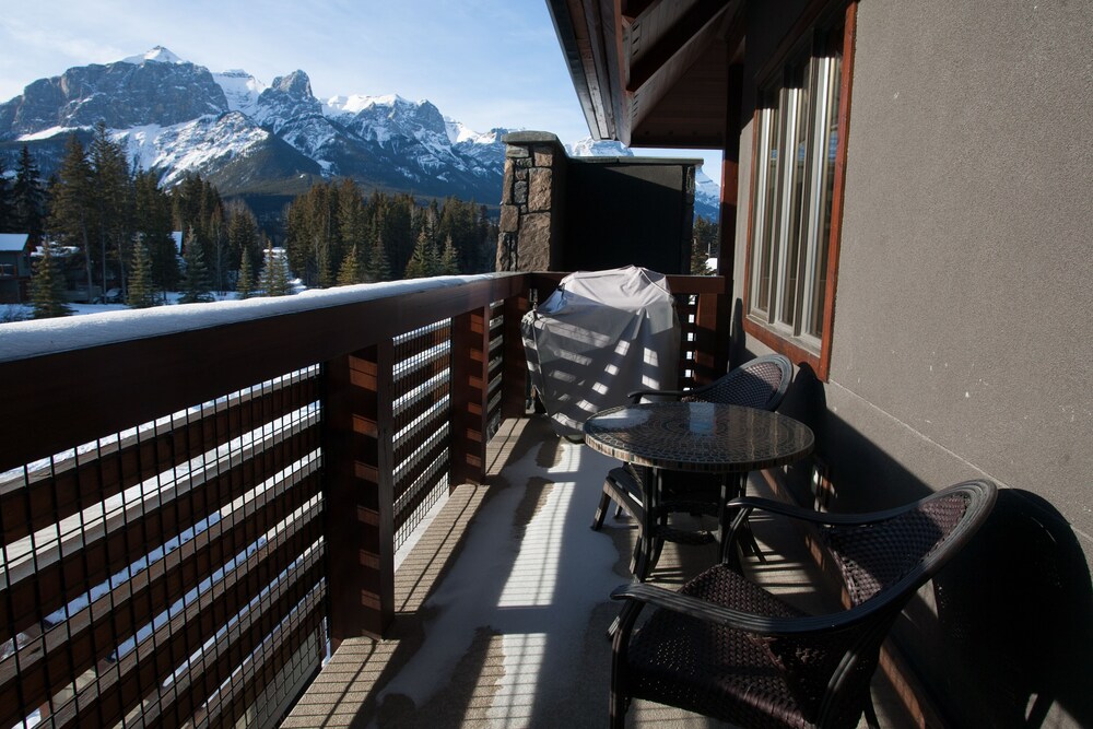 218 Two Bedroom KQ - Balcony