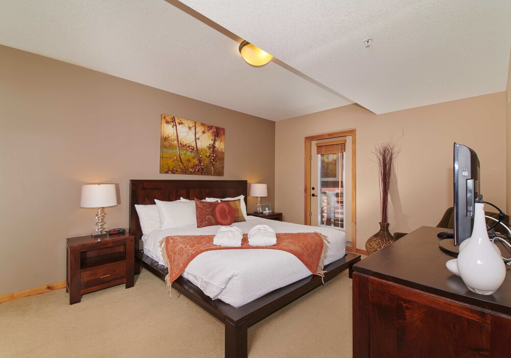 215 Three Bedroom KQQ - Guestroom