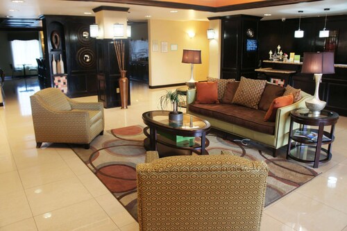 La Quinta Inn & Suites by Wyndham Little Rock - Bryant