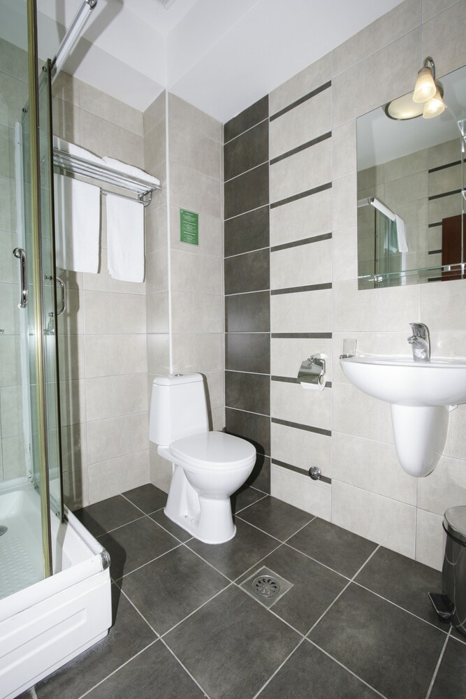 Salle de bain (Chambre Double Supérieure)