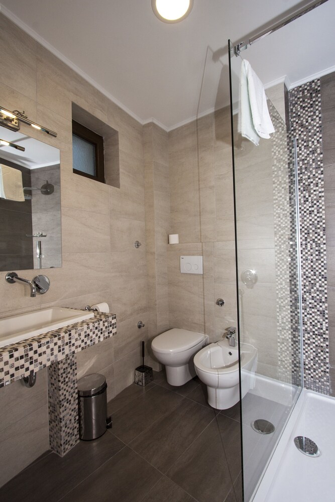 Salle de bain (Chambre Double Deluxe)