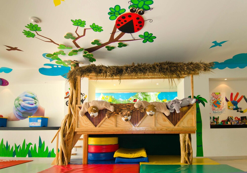 Childrens Play Area - Indoor