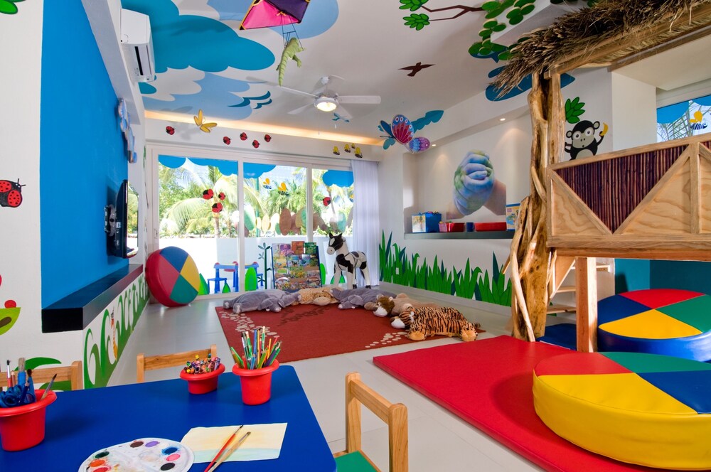 Childrens Play Area - Indoor