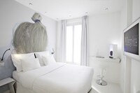 Single Room (White)