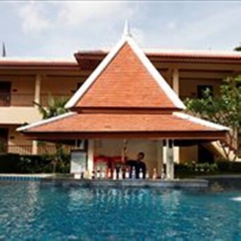 Poolside Bar