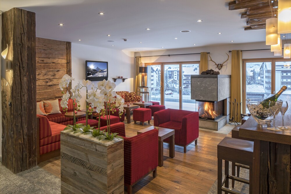 Hotel Bar