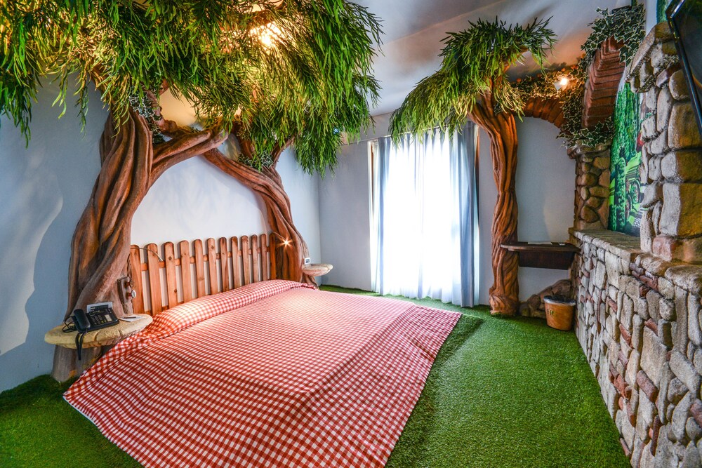 Guestroom