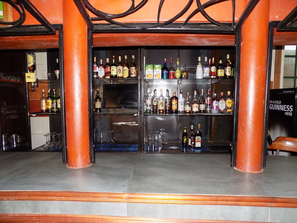 Hotel Bar