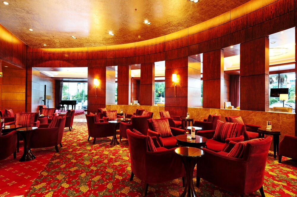Hotel Bar