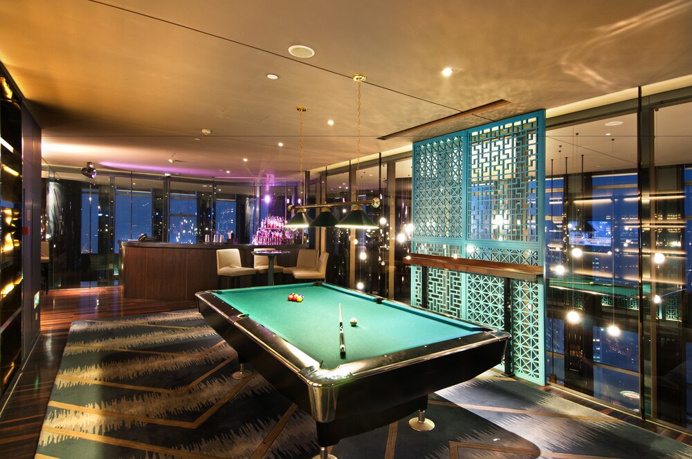 Hotel Bar