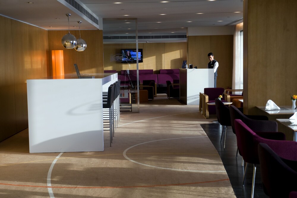 Executive Lounge
