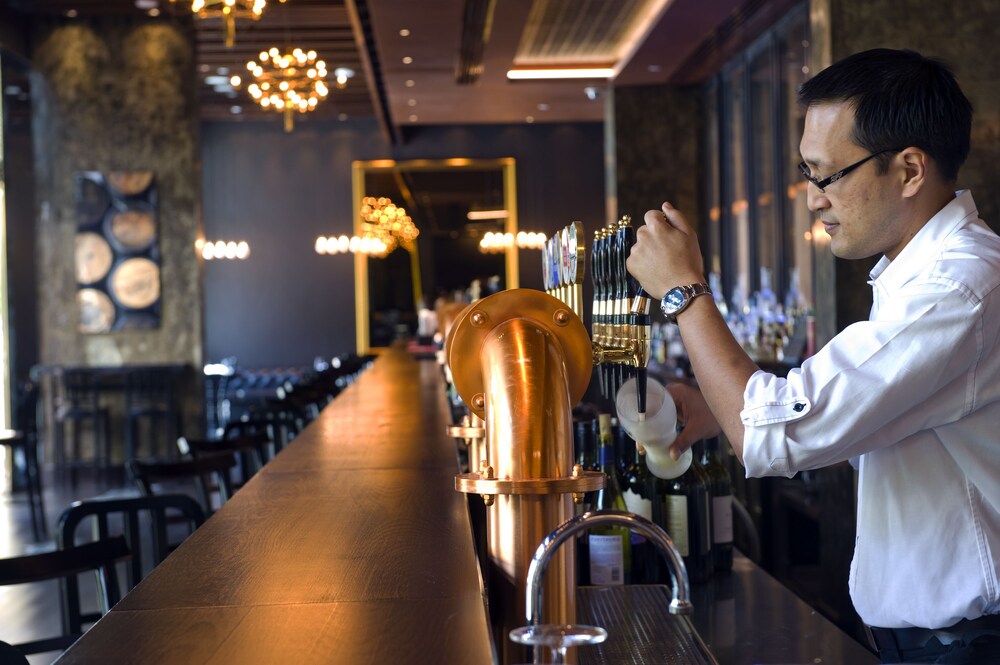Hotel Bar