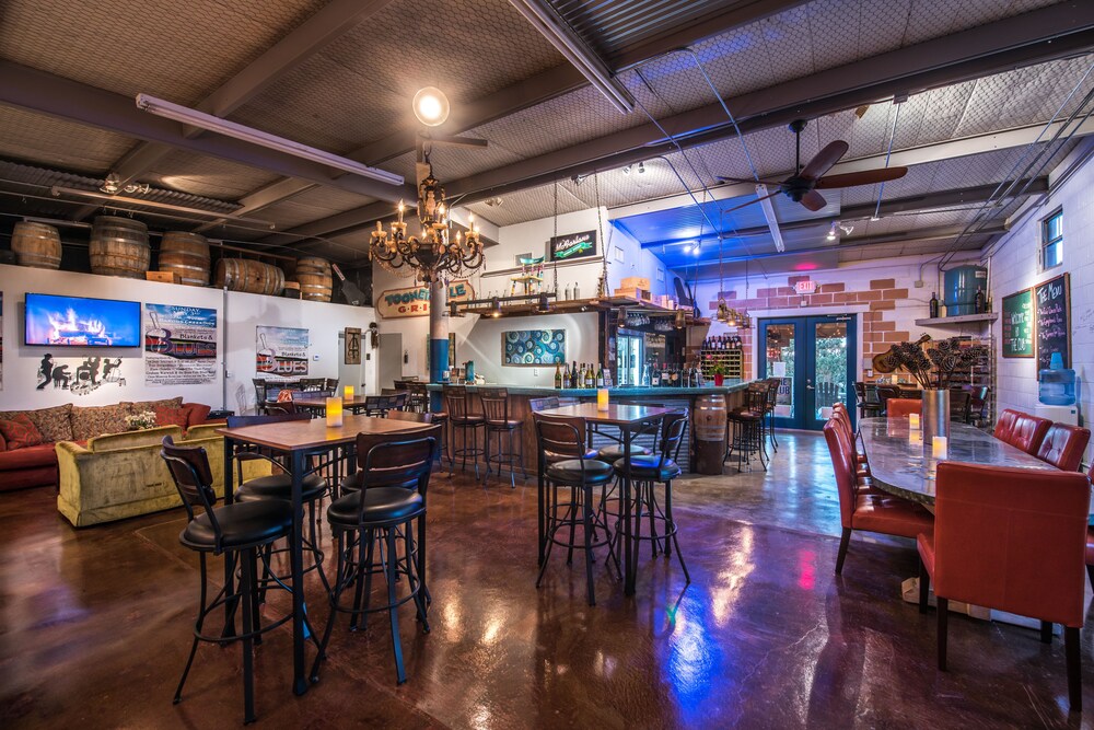 Hotel Bar