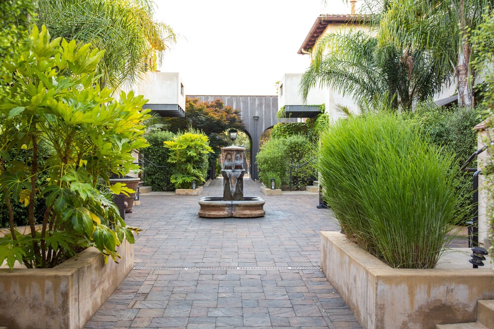 Courtyard View