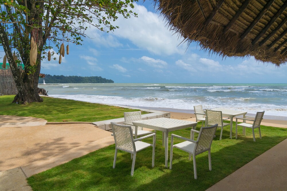 Beach/Ocean View