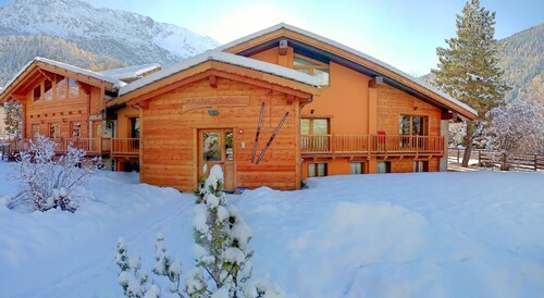 Chalet Alpina Hotel & Apartments
