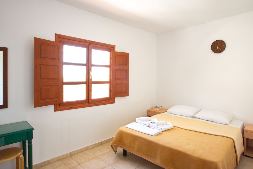 Classic Apartment - Guestroom
