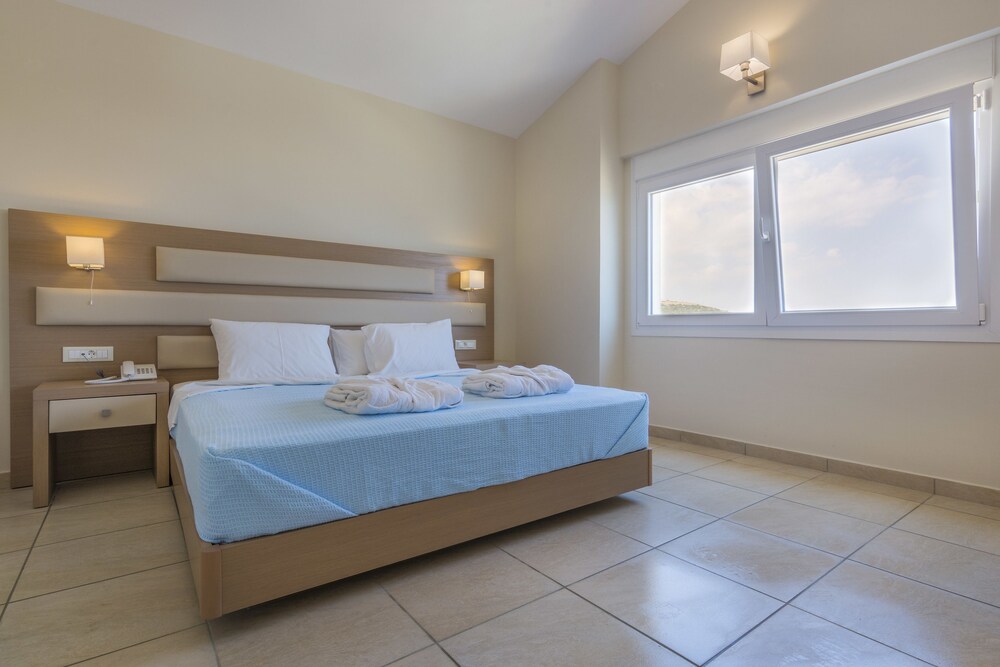 Apartment, Sea View - Guestroom View