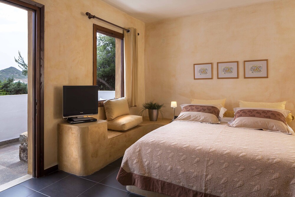 Deluxe Room, Sea View - Guestroom