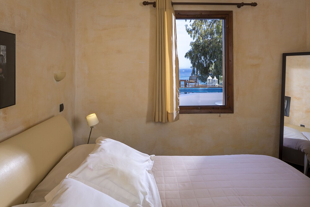 Suite - Guestroom