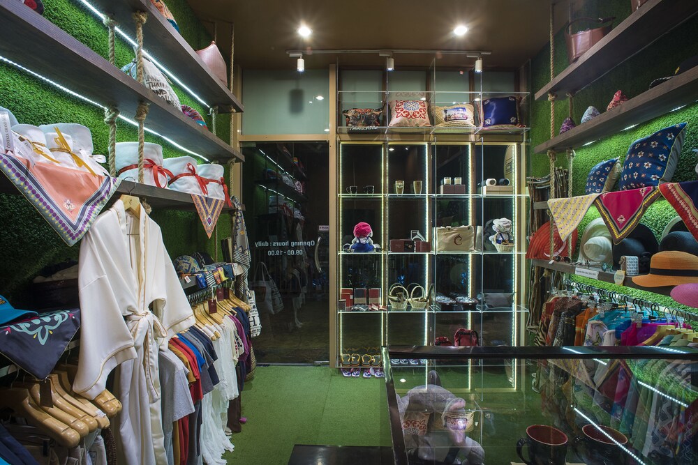 Gift Shop